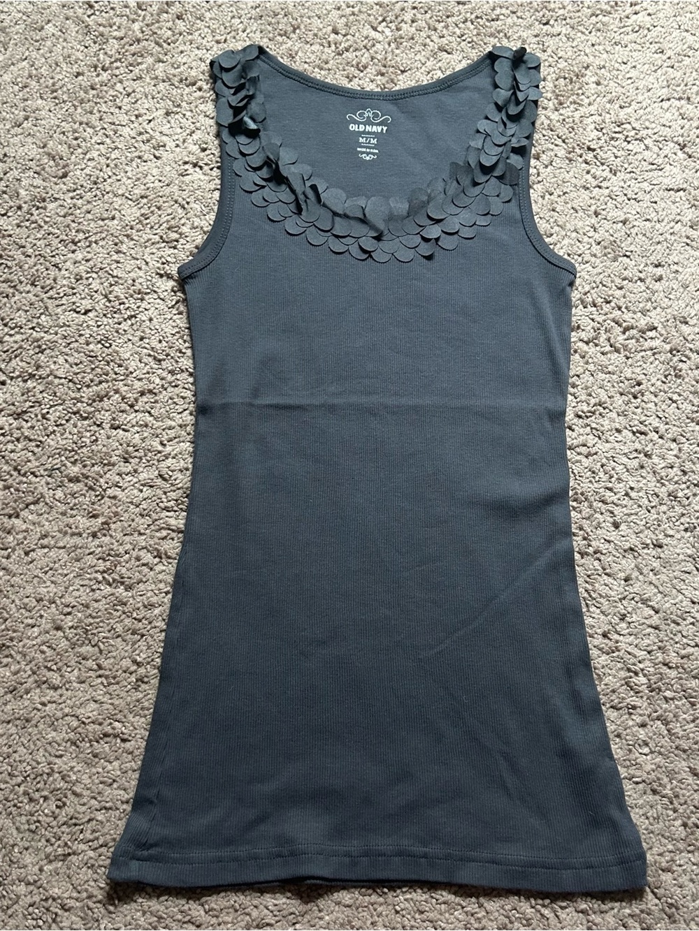 NWOT Old Navy Women's Charcoal Gray Sleeveless Floral Appliqué Tank Medium